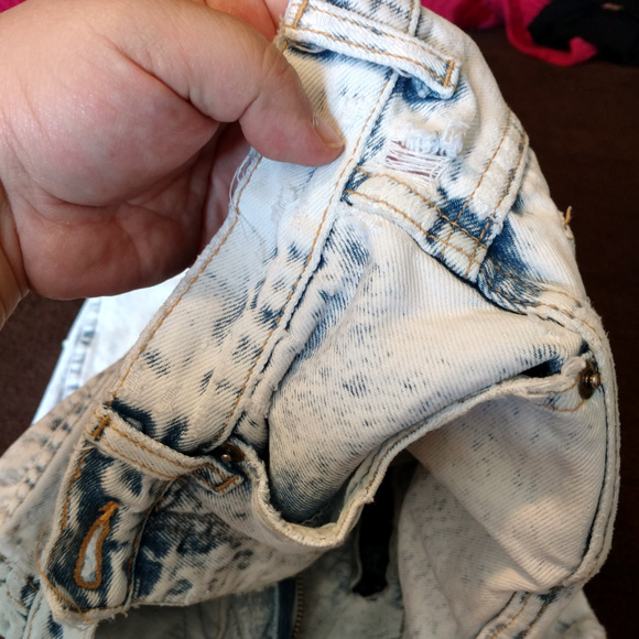 Vintage Traffic Lacy Acid Wash Ripped Jeans 7 - Picture 5 of 8